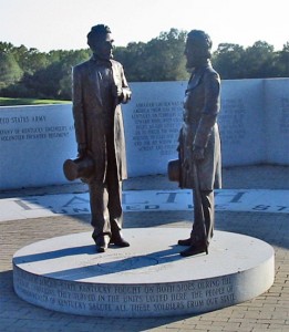 Lincoln_and_Davis_Statue Vicksburg