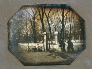 Entrance to Independence Square, Philadelphia (between 1840 and 1856; LOC - LC-USZC4-11119)