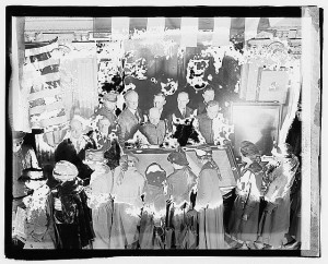 Children viewing Constitution (1920; LOC - LC-DIG-npcc-01106 )