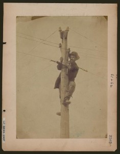 [Worker repairing telegraph line? (ca. 1862 or 1863; LOC: LC-DIG-ppmsca-10408)