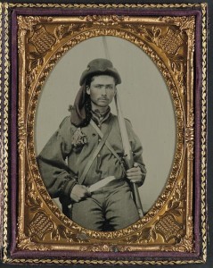 [Unidentified soldier in Confederate infantry uniform with musket and Bowie knife (between 1861 and 1865; LOC: LC-DIG-ppmsca-32684)