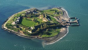 Georges_Island_and_Fort_Warren_in_Boston_Harbor