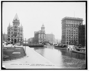 Erie Canal at Salina Street, Syracuse, N.Y. (Detroit Publishing Co. c1904; LOC: LC-DIG-det-4a12105)