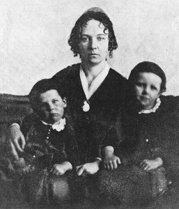Elizabeth Cady Stanton, halftone repr. of 1848 photo with her sons, Daniel and Henry (1848; LOC: LC-USZ62-50821)
