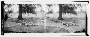 Gettysburg, Pennsylvania. Confederate soldiers who had evidently been shelled by our batteries on Round Top (by Timothy H. O'Sullivan, July 1863; LOC:  LC-DIG-cwpb-0006)