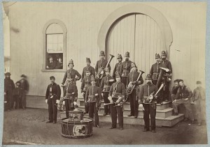 Band of 10th Veteran Reserve Corps, Washington, D.C., April, 1865 ( photographed 1865, [printed between 1880 and 1889]; LOC: LC-DIG-ppmsca-34764)