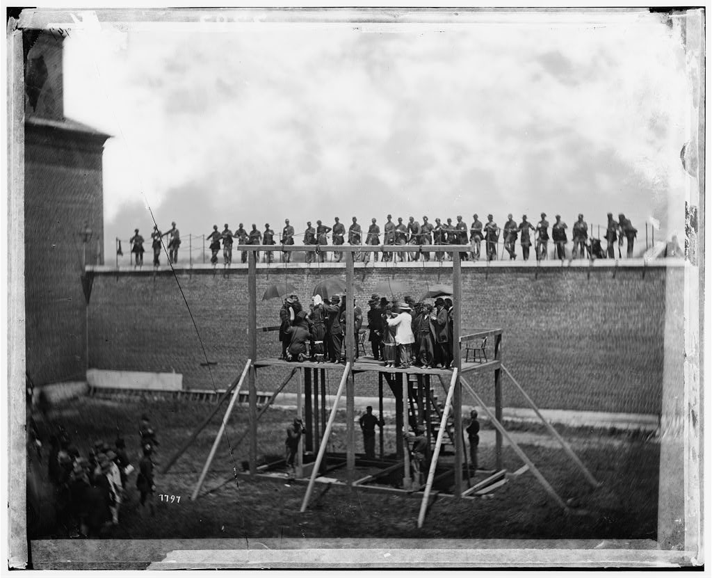 Washington, D.C. Adjusting the ropes for hanging the conspirators (by Alexander gardner, July 7, 1865; LOC: http://www.loc.gov/pictures/item/cwp2003001013/PP/)