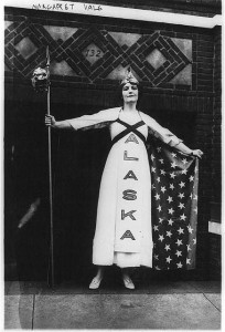 Suffragettes - U.S. - Margaret Vale (Mrs. George Howe), niece of Pres. Wilson in Suffrage parade, New York. Oct. 1915.  (LOC: http://www.loc.gov/item/2001704320/)