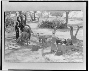 The camp blacksmith at Casas Grandes, Mexico (c1916.; LOC: https://www.loc.gov/item/95508689/)