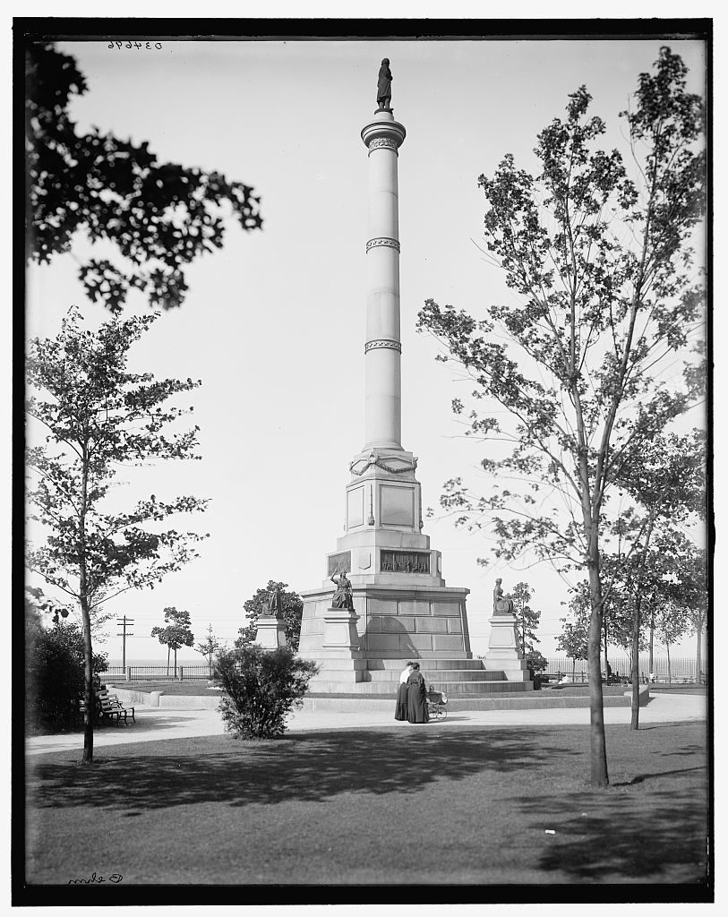 Douglas Monument, Chicago, Ill. (between 1900 and 1910; LOC: https://www.loc.gov/item/det1994015804/PP/)
