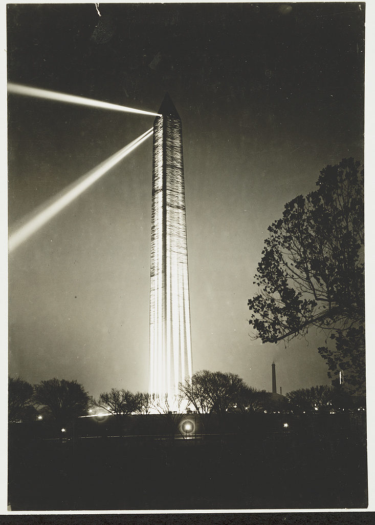 Washington Monument on armistice night, 1921 (c1921 Nov. 25.; LOC: https://www.loc.gov/item/2010651301/)