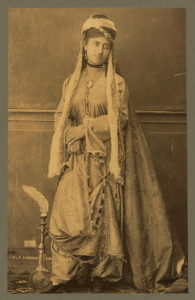 Turkey. Young woman. Dame Virique / Dumas. (between 1860 and 1900; LOC: https://www.loc.gov/item/2004670414/)