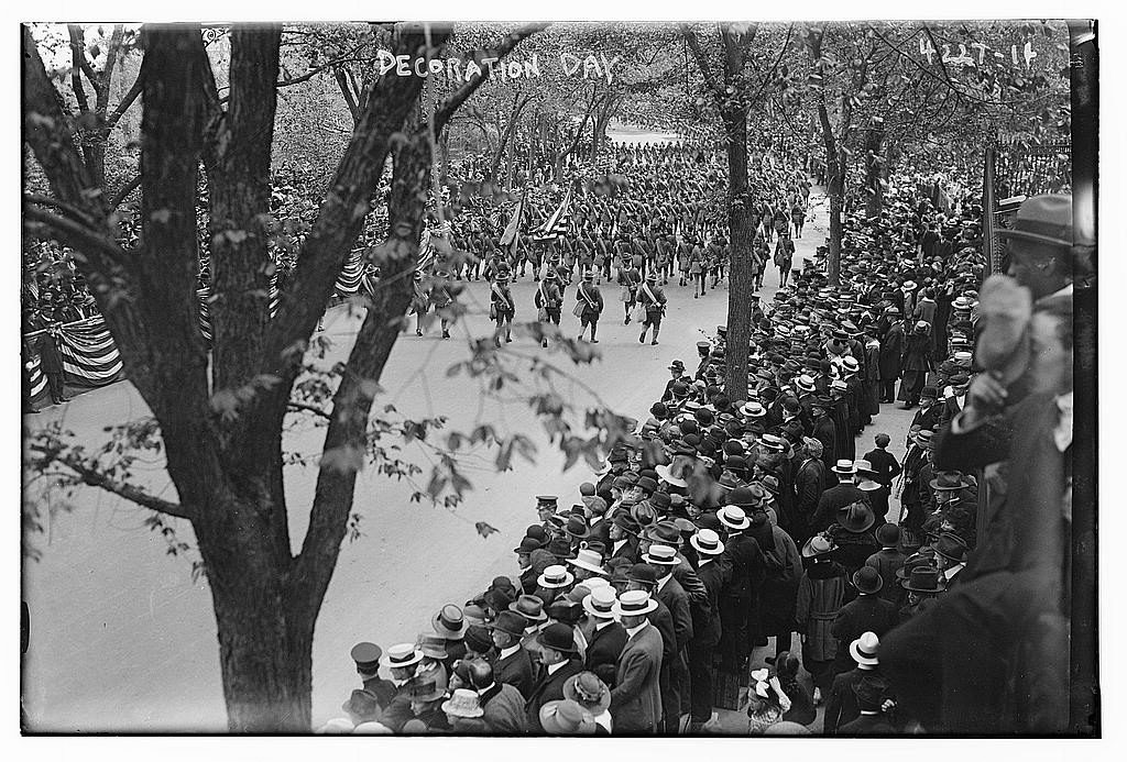 Decoration Day [1917] (1917 (date created or published later by Bain); LOC: https://www.loc.gov/item/ggb2005024772/)